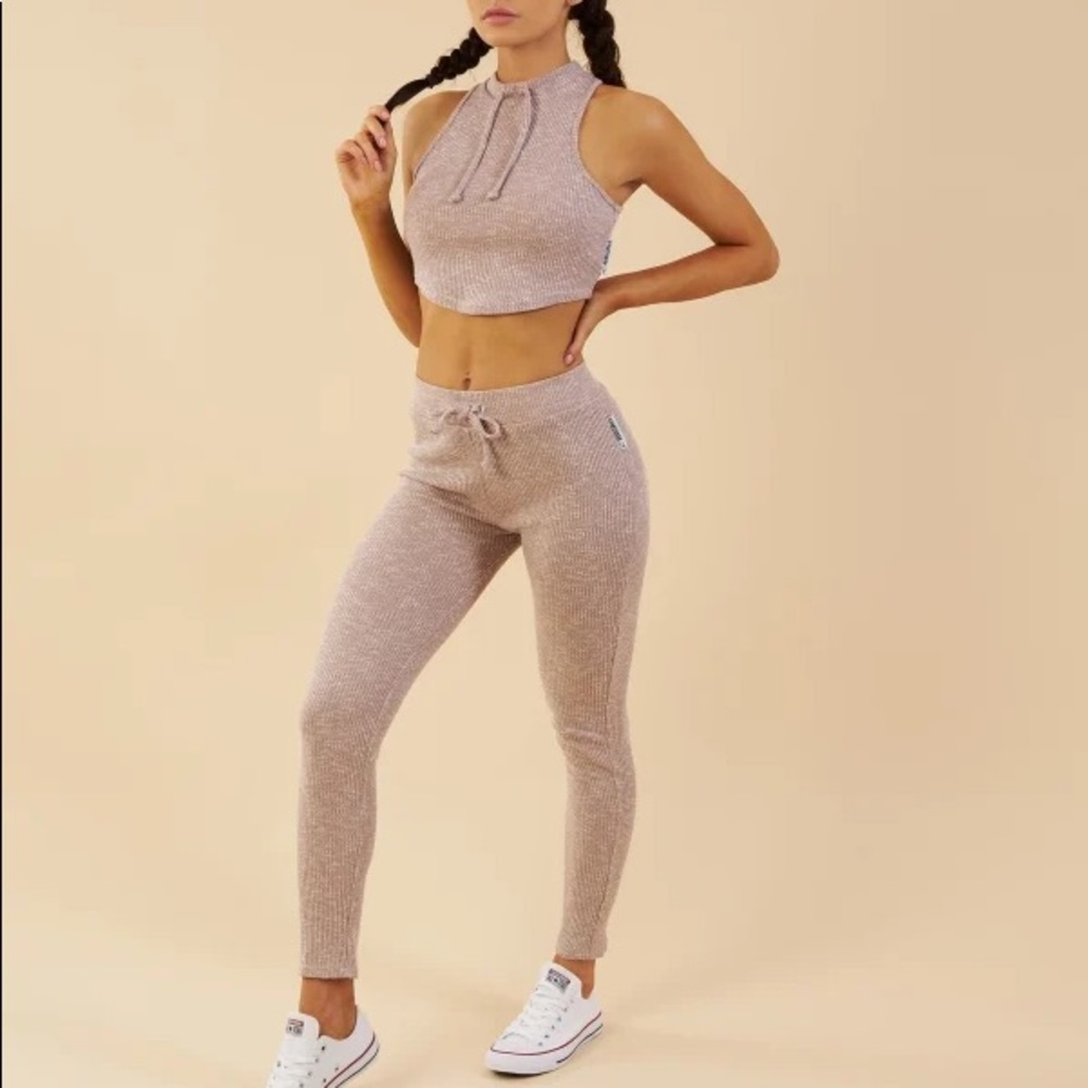 Gymshark Taupe Slounge set